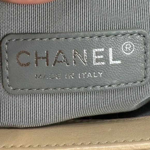 Large Chanel Boy Bag!!! - Picture 4 of 16